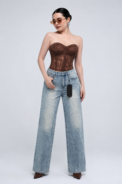Jeans Rectos con Pedrería y Diseño Diamante