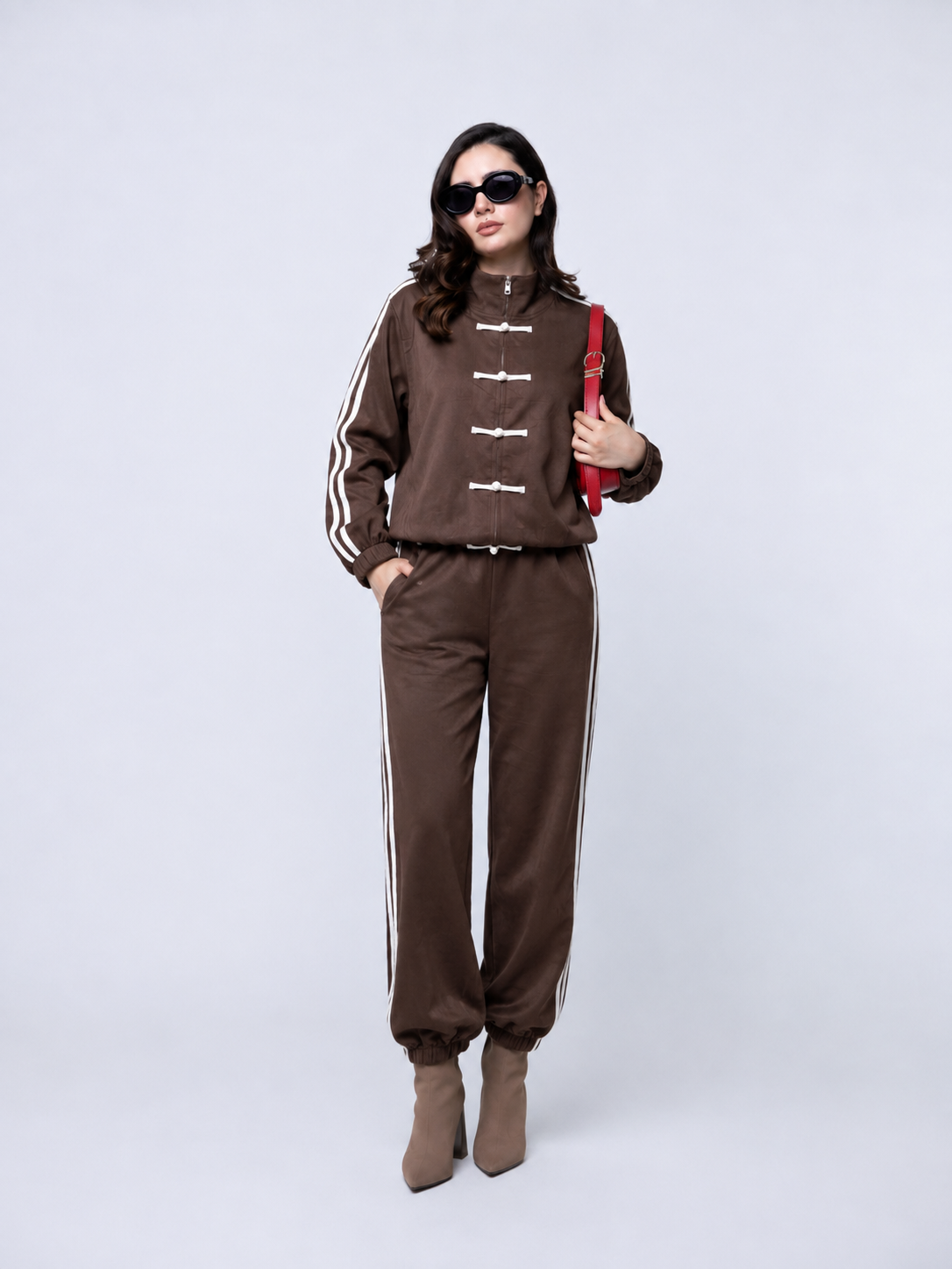 Set Deportivo Urban con Detalles en Contraste