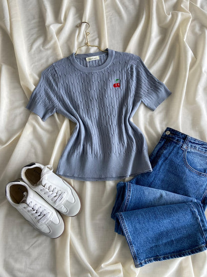 Blusa Tejida con Detalle de Cereza
