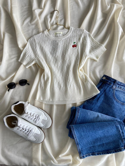 Blusa Tejida con Detalle de Cereza
