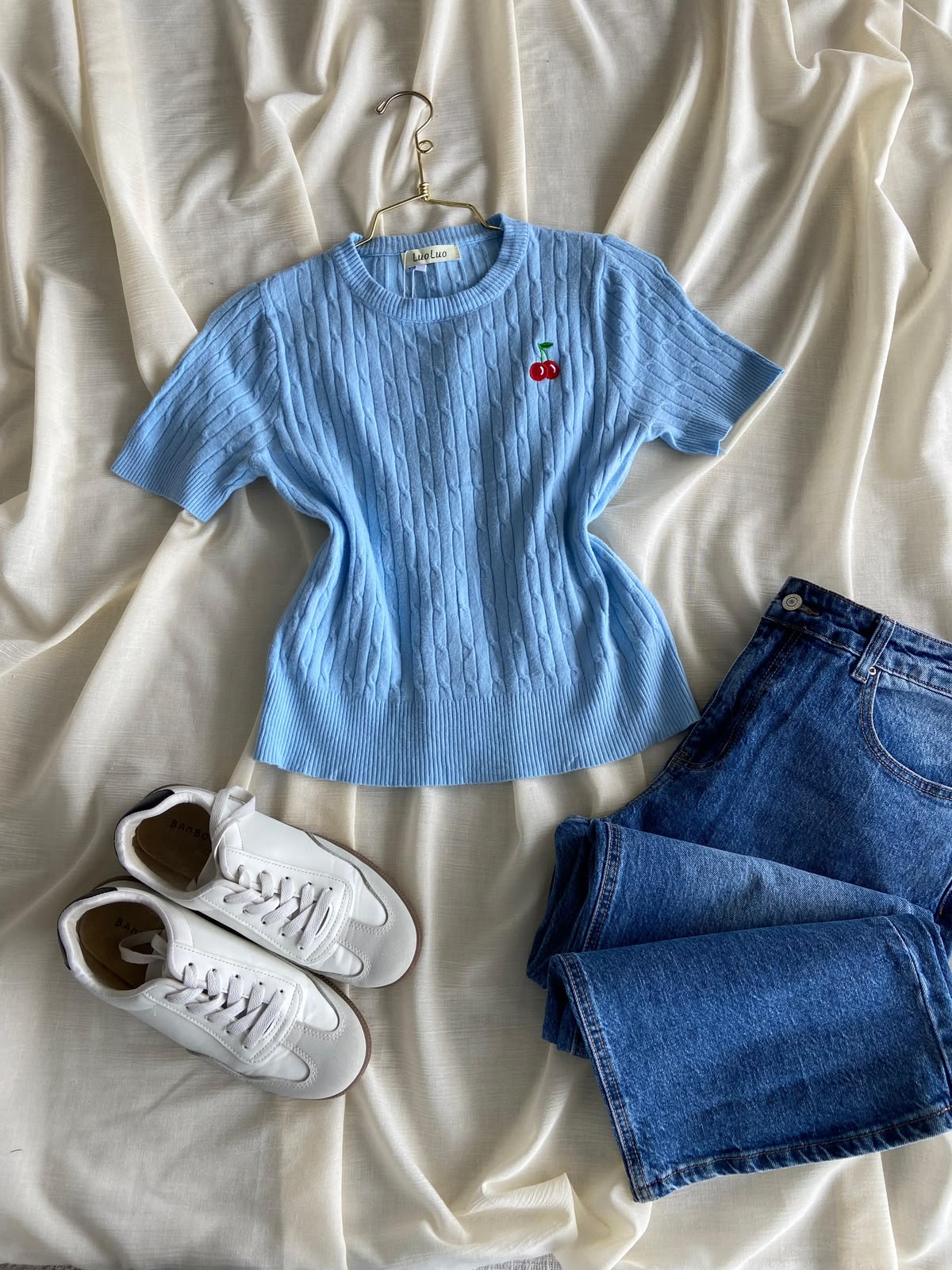 Blusa Tejida con Detalle de Cereza