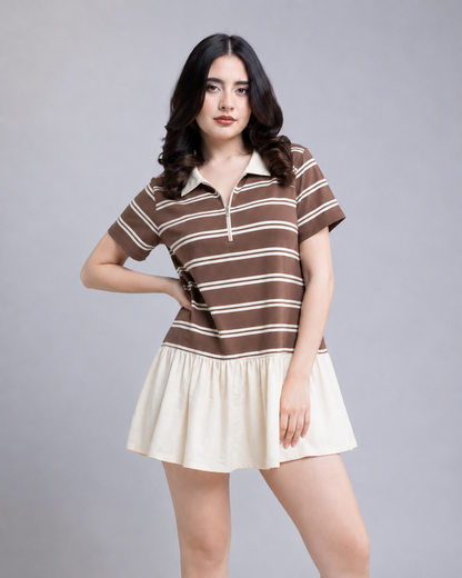 Vestido con Cuello y Detalle de Rayas